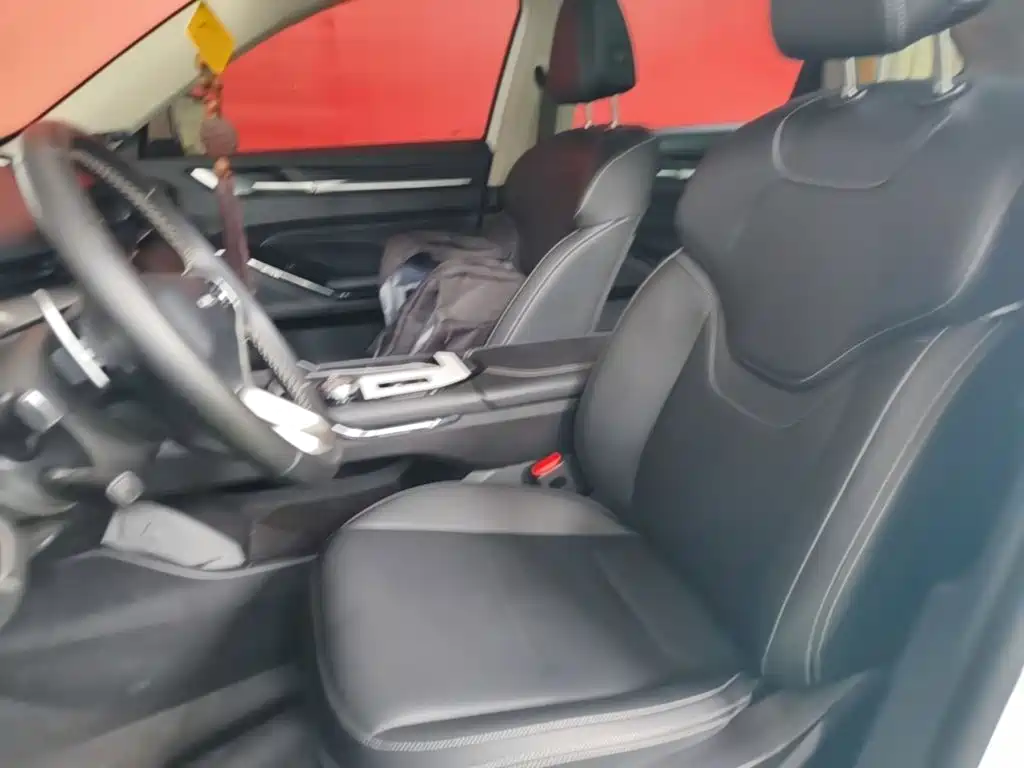 Фото 15 - Haval H6