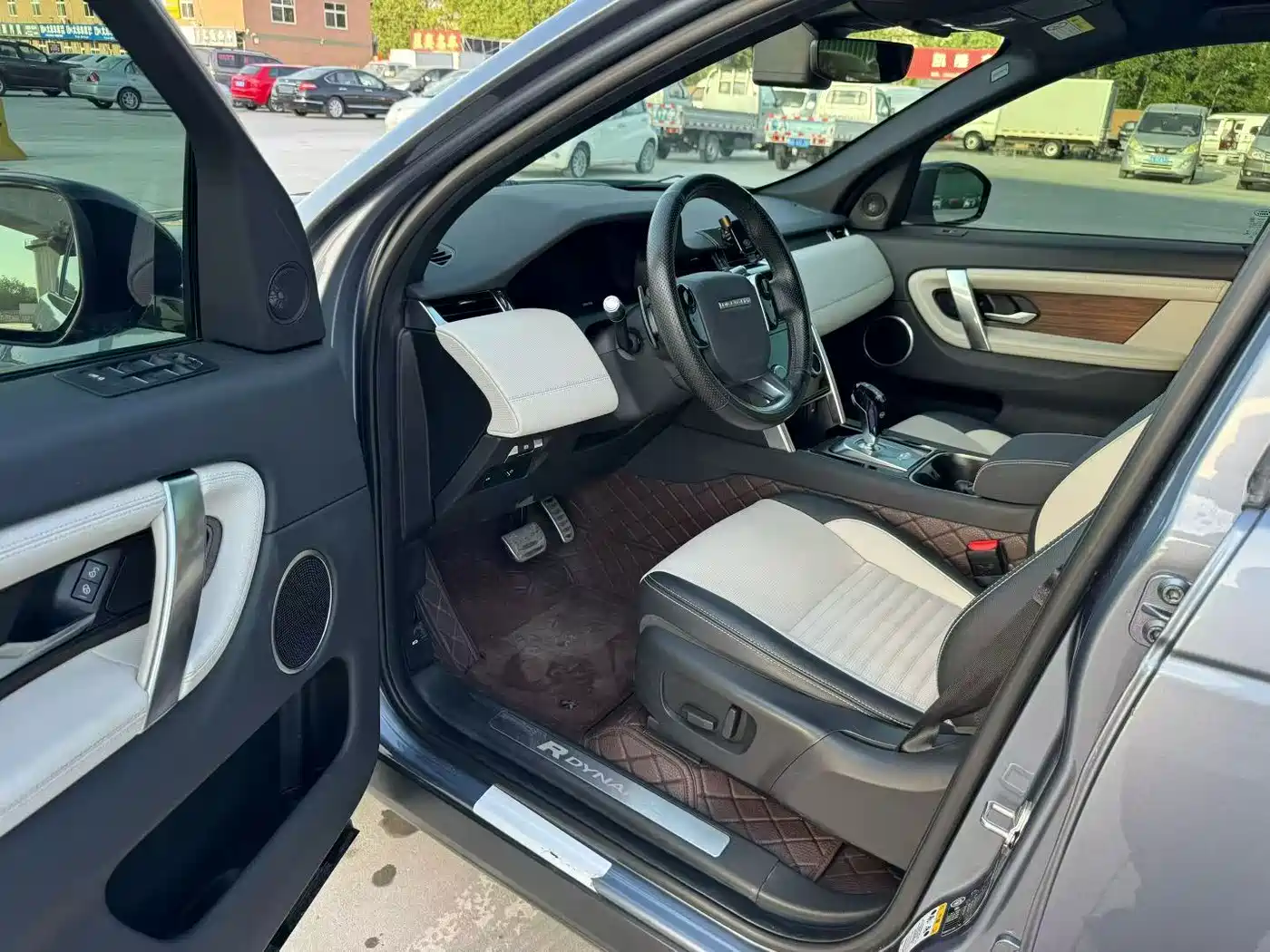Land Rover Discovery Sport 2021 249PS R-Dynamic SE Performance Technology Edition 5-seater фото 7