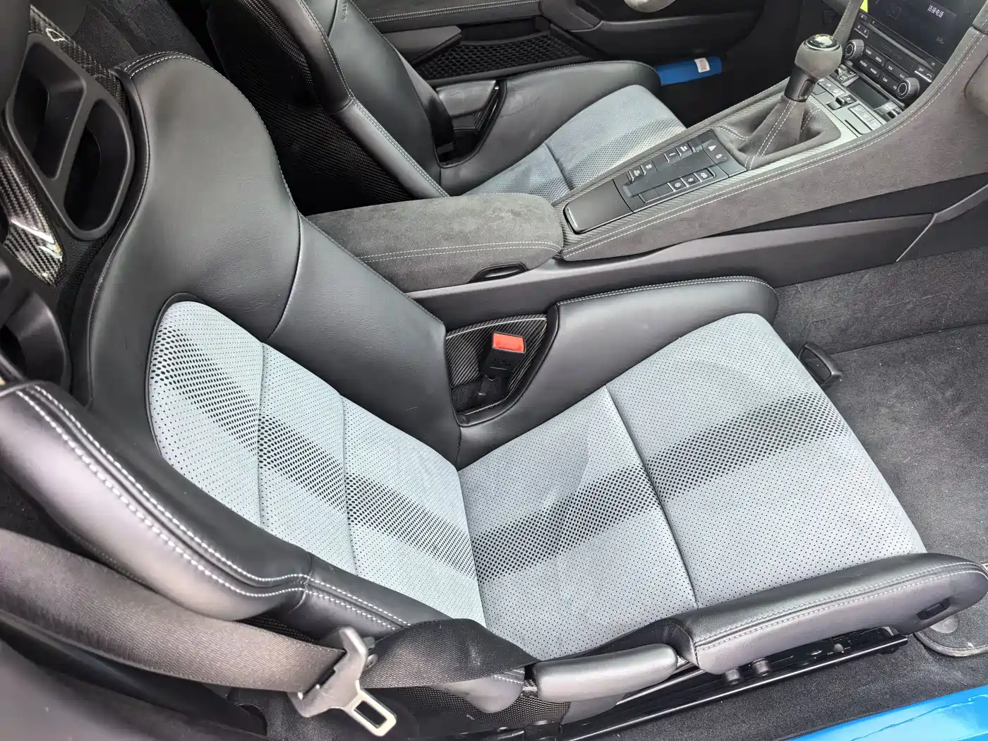Porsche 718 2022 Cayman GT4 RS 4.0L фото 8