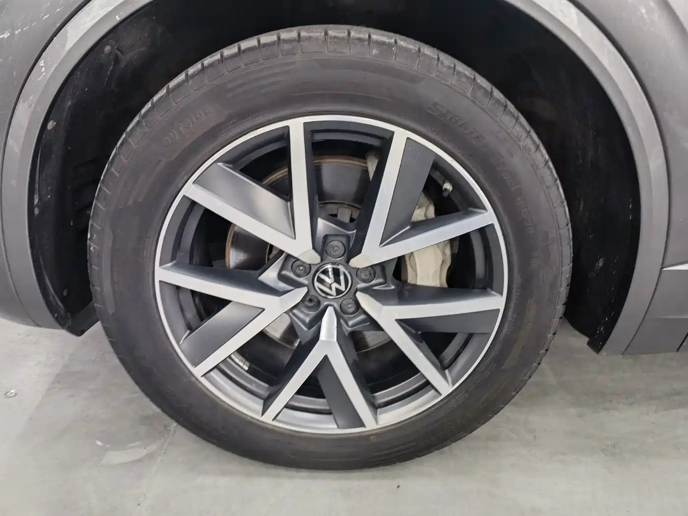 Volkswagen Touareg 2021 2021 3.0TSI R-Line Classic Sport Package
