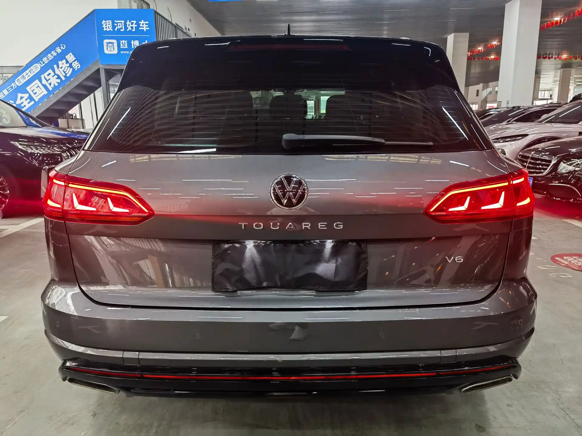 Фото 5 - Volkswagen Touareg