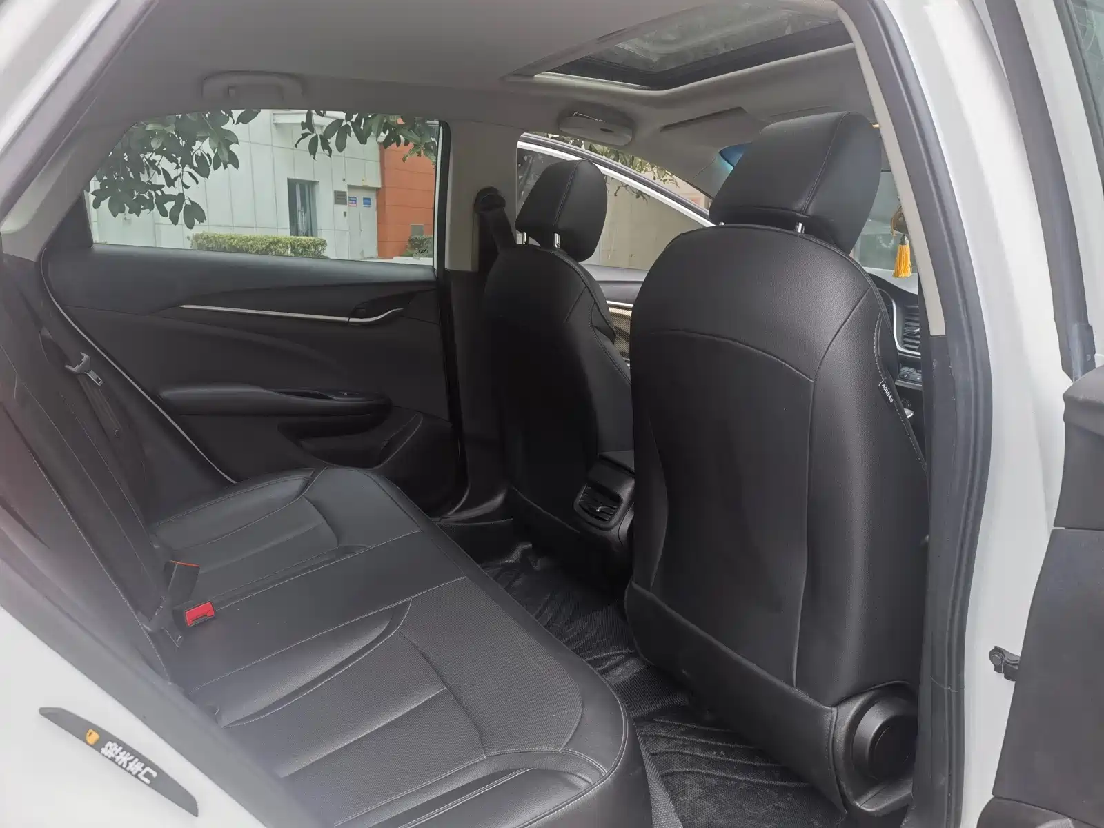 Фото 14 - Buick Excelle