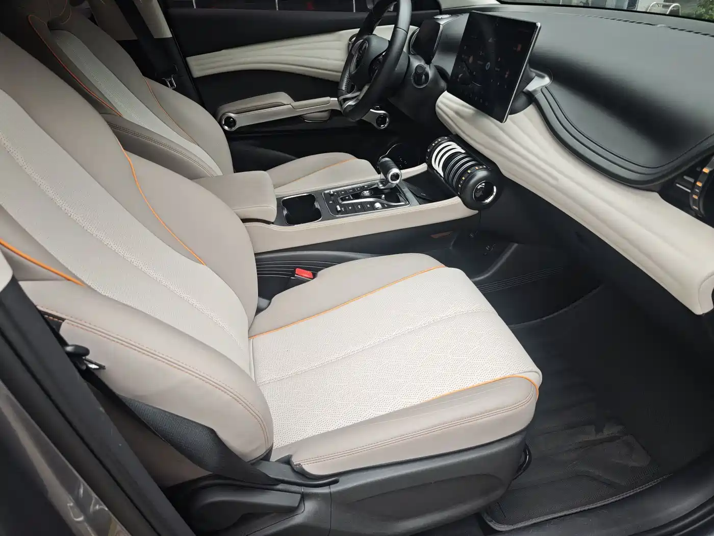 BYD Yuan PLUS 2024 Glory Edition 430KM Leading фото 12