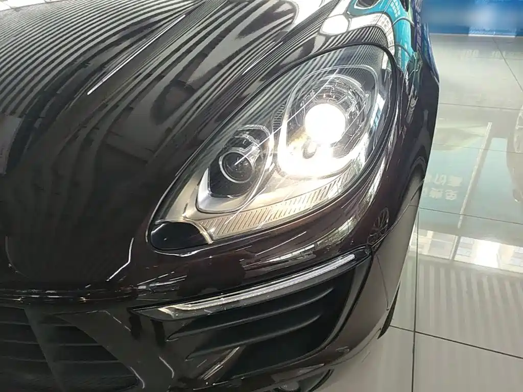 Porsche Macan 2017 Macan 2.0T фото 24
