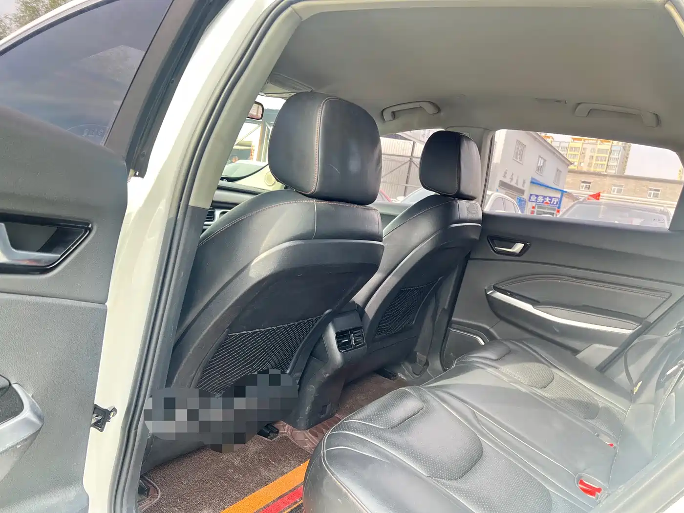 Hongqi E-HS3 2019 Smart Connection Flag Joy FWD Version фото 5