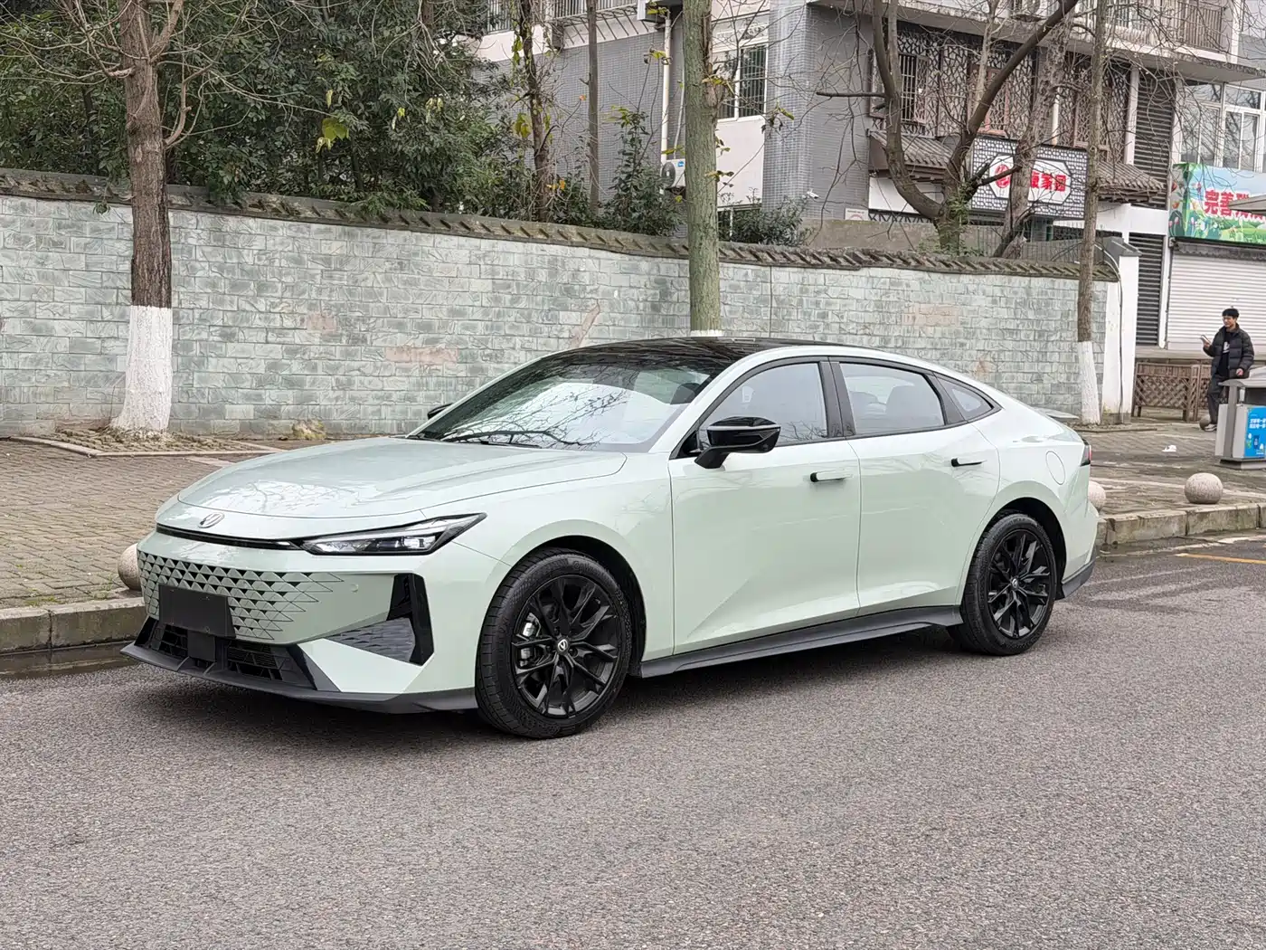 CHANGAN UNI-V
