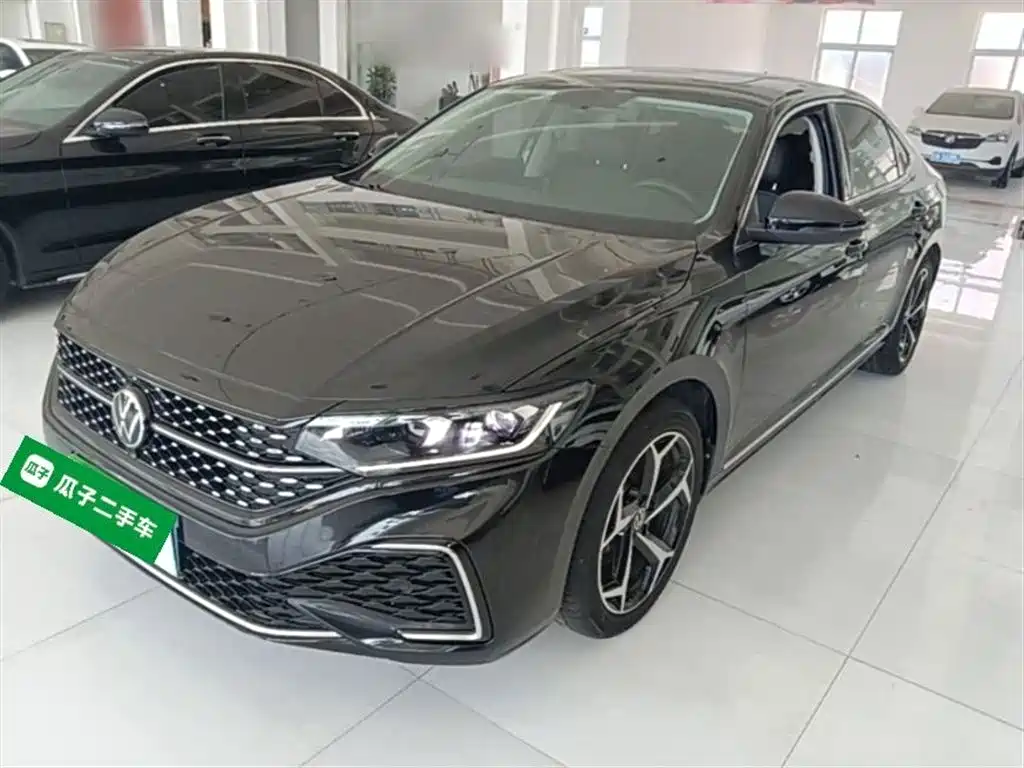 Volkswagen Passat 2024 Model 380TSI Starlight Elite