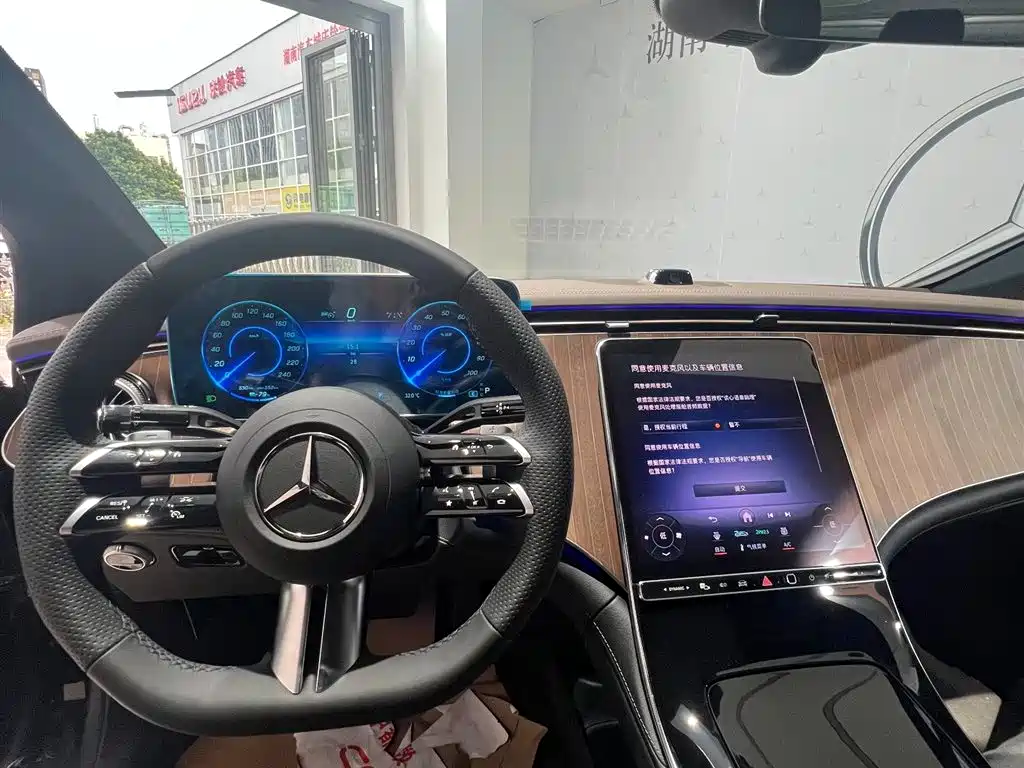 Mercedes-Benz EQE 2026 2025 500 4MATIC Pioneer