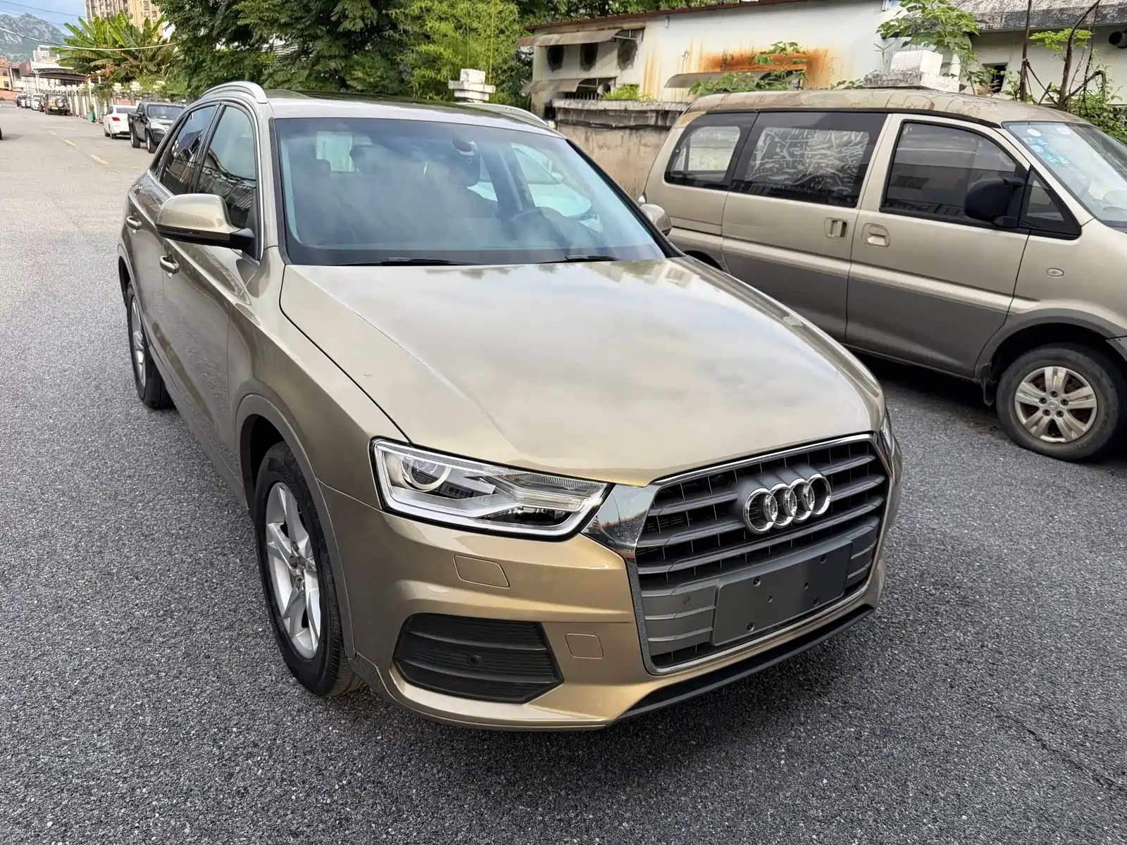 Фото 2 - Audi Q3