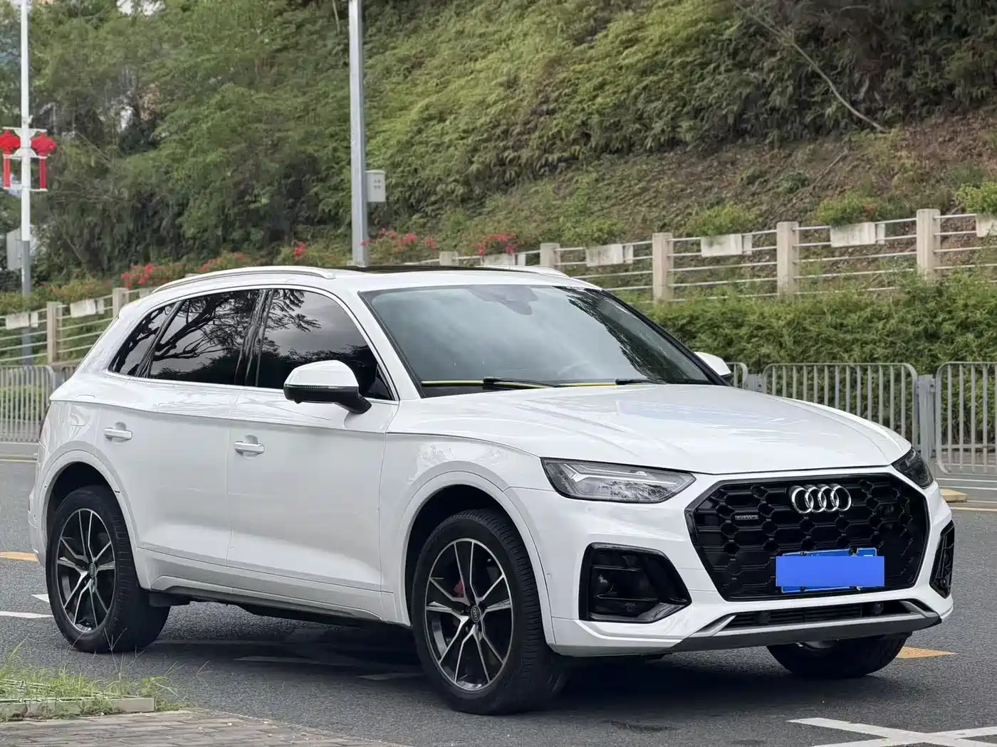 Audi Q5L 2022 45T Luxury Dynamic фото 6