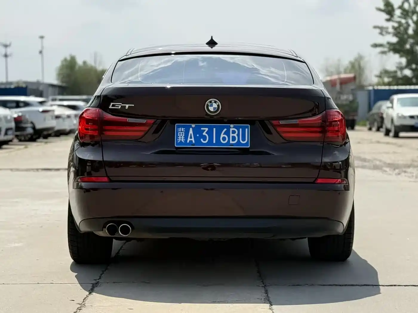 BMW 5 Series GT 2014 528i Leading фото 14