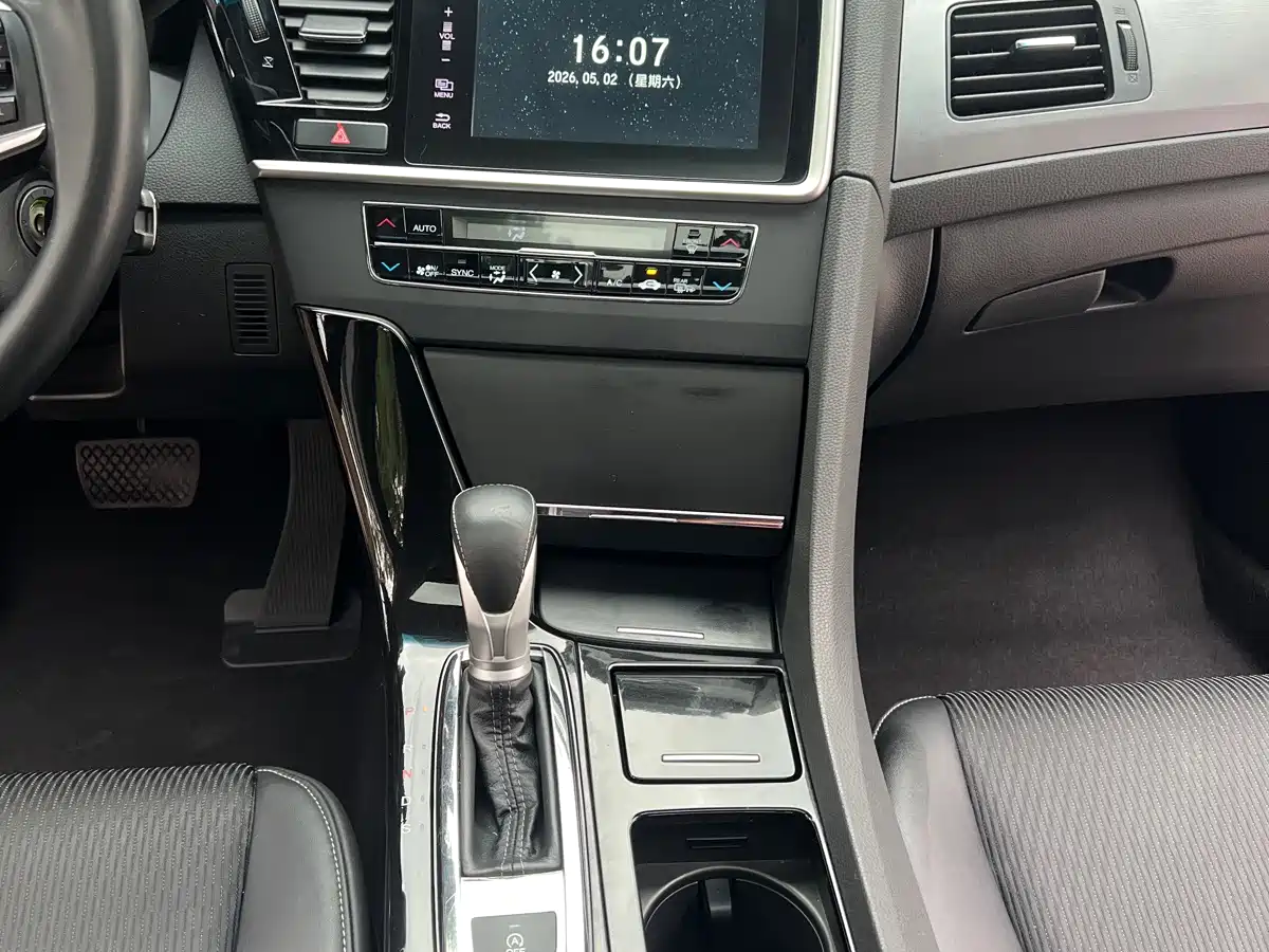 Honda Spirior 2017 2015 2.0L Premium Edition