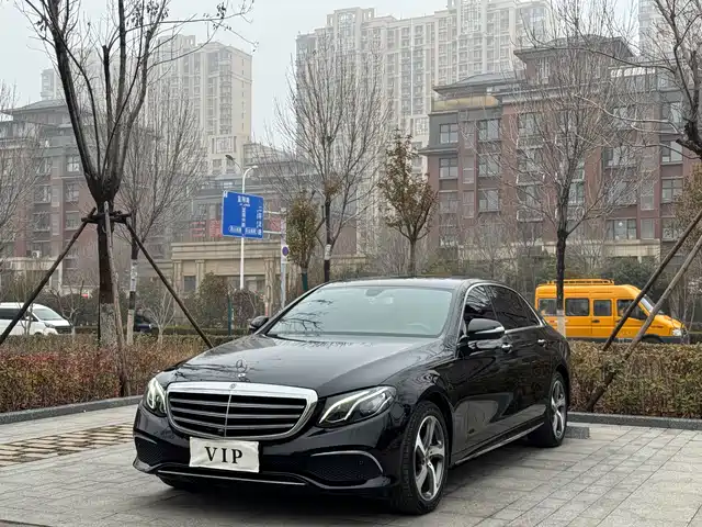 MERCEDES-BENZ E CLASS