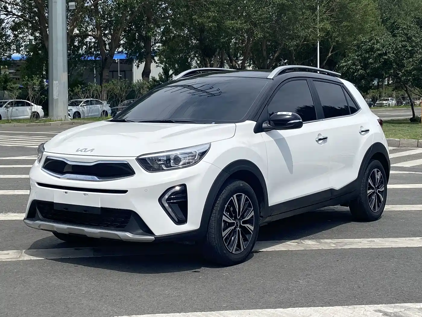 صورة 1 - Kia KX1