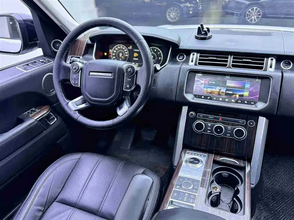 Land Rover Range Rover 2017 3.0 SC V6 Vogue LWB (Long Wheelbase) фото 11