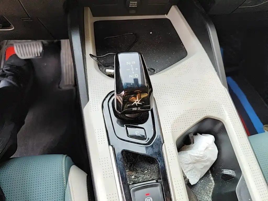 Geely Emgrand L HiP 2024 2022 1.5TD-DHT Pro 100KM Super Swift