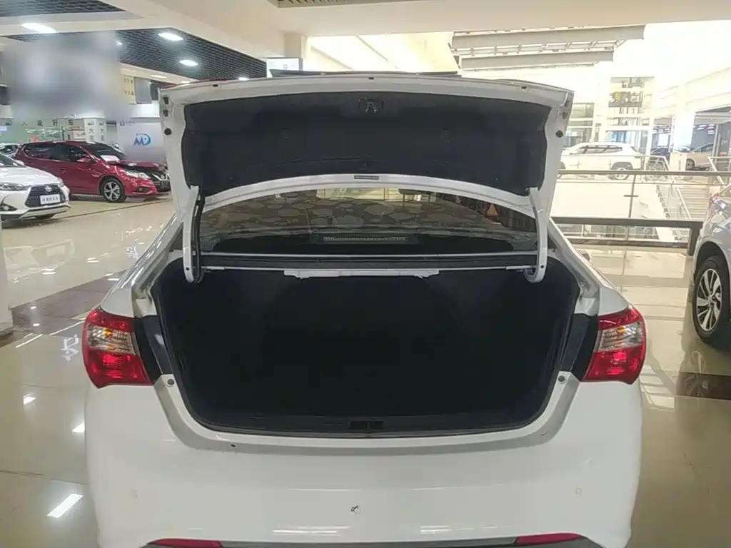 Haima M3 2016 2016 1.5L Manual Comfort Sunroof