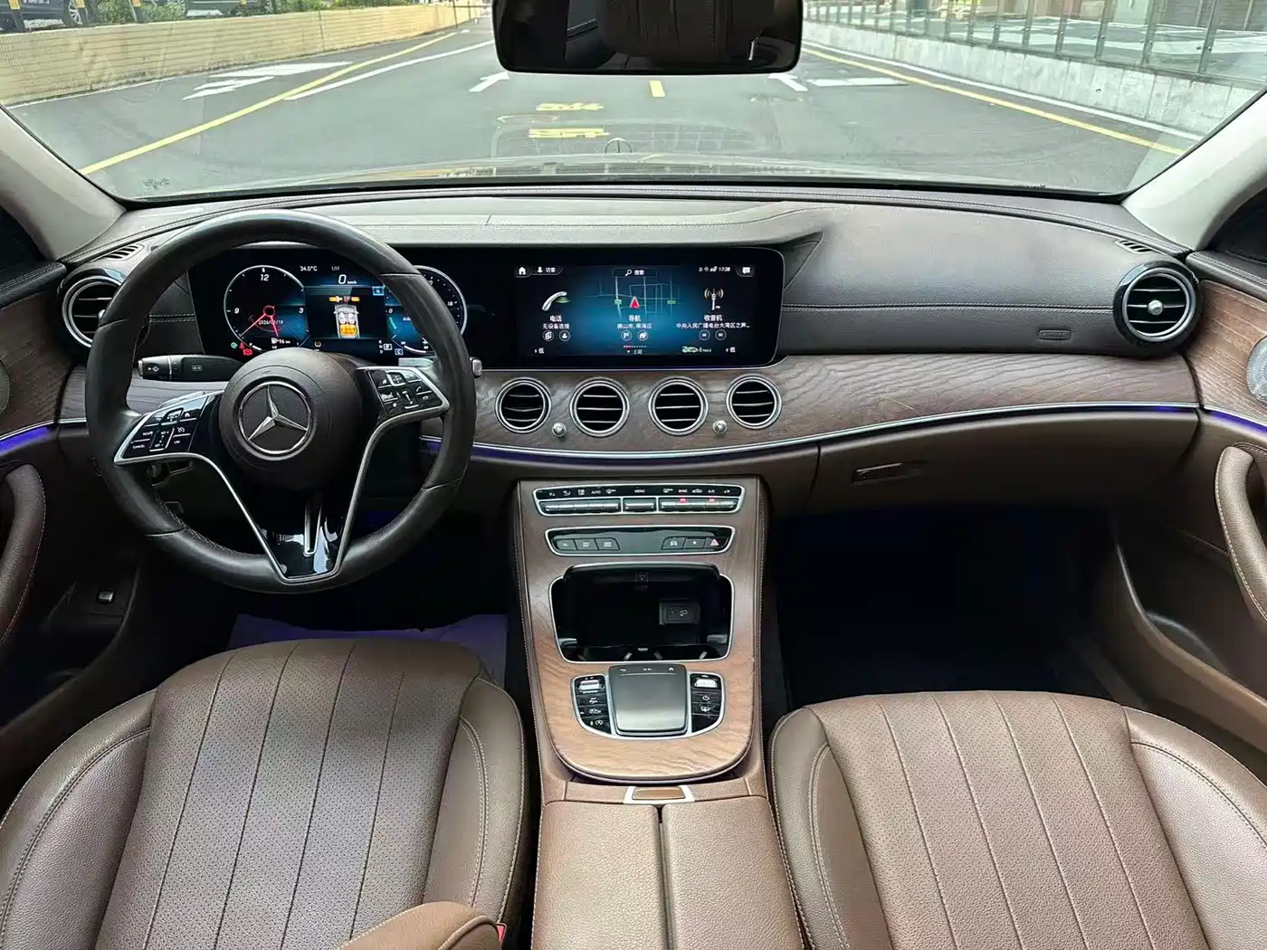 Фото 7 - Mercedes-Benz E-Class