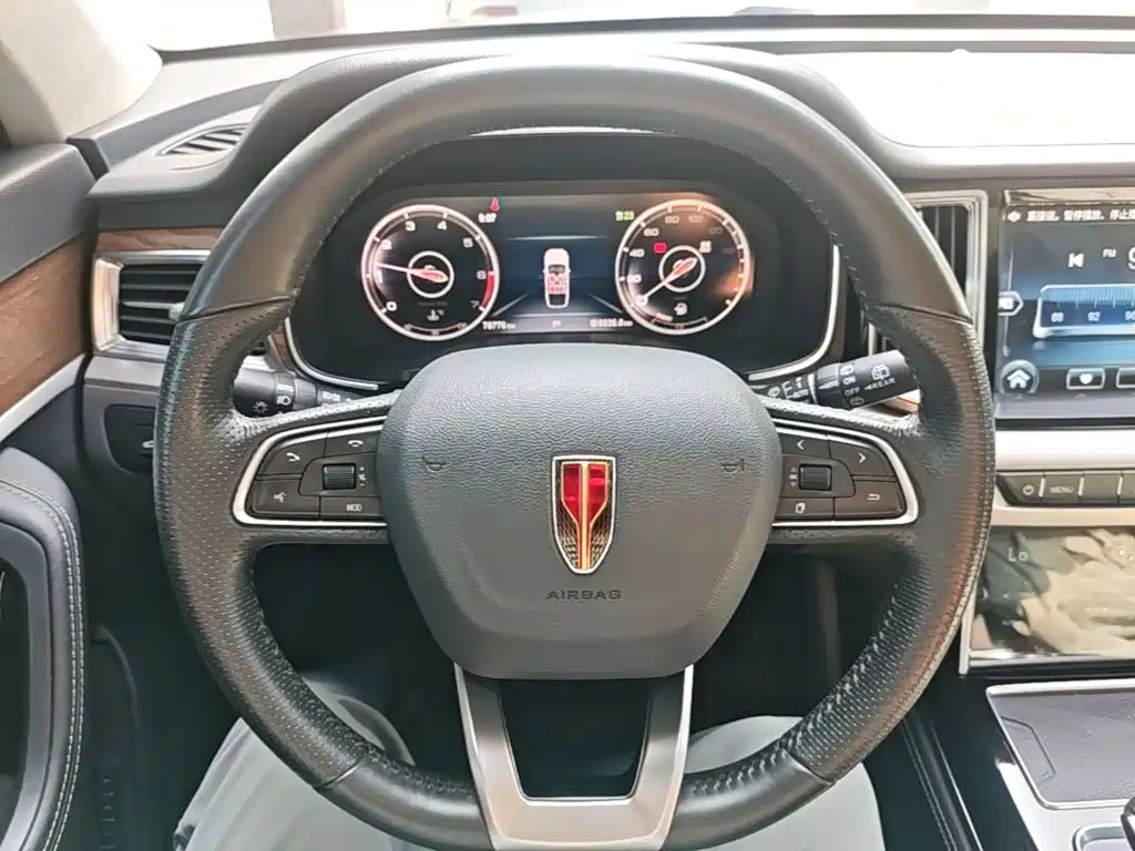Фото 11 - Hongqi HS7