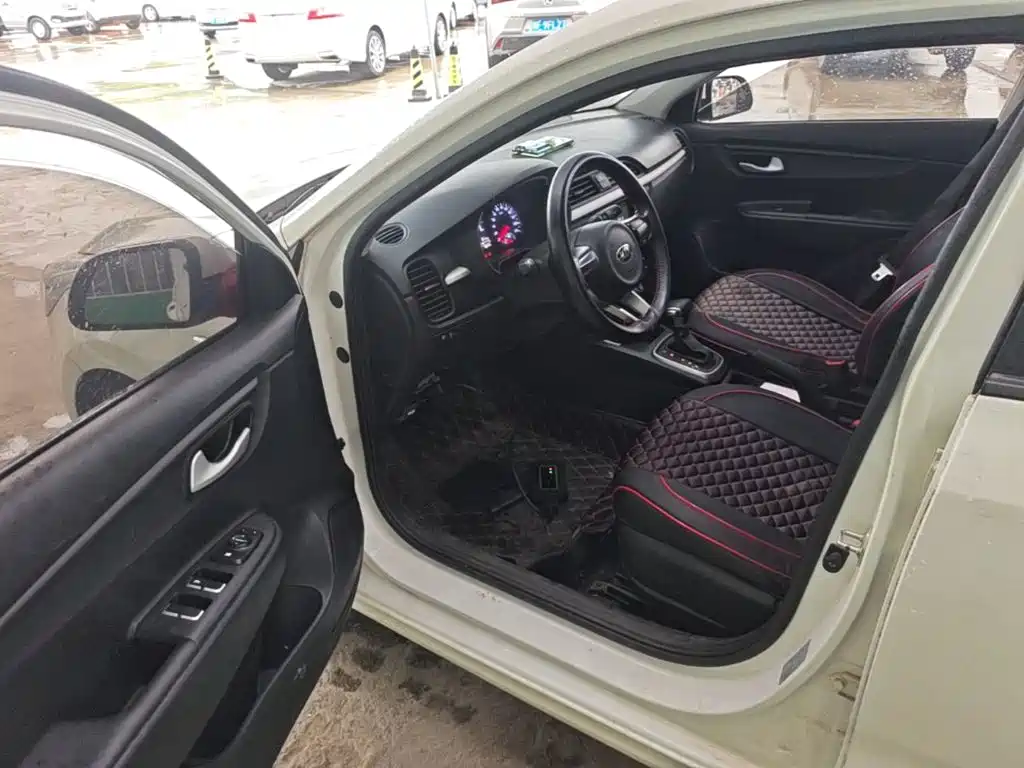 Kia K2 2018 2017 Sedan 1.4L AT GLS