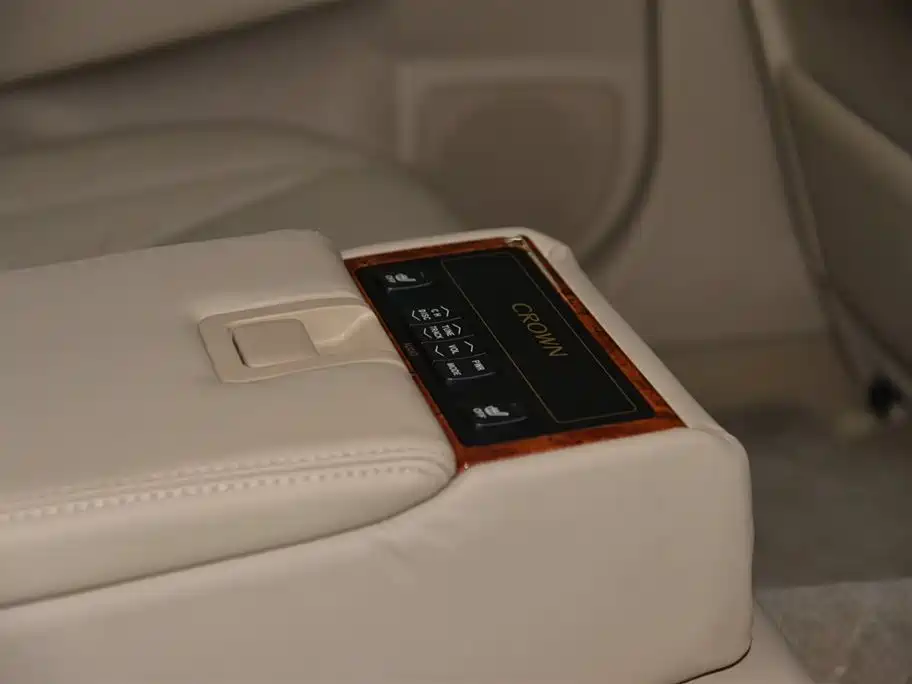 Toyota Crown 2006 2006 2.5L Royal Leather Edition