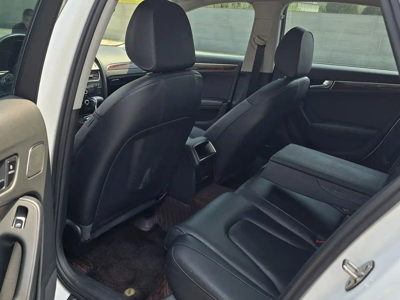 Audi A4L 2013 35 TFSI Automatic Comfort фото 5