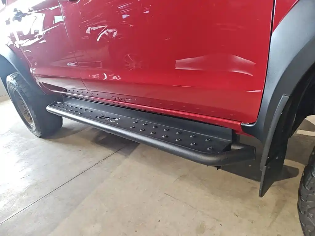 JAC Motors JAC T8 2024 2024 2.0T PRO Automatic Night Hawk Diesel 4WD Obsidian Edition Standard Double Cab