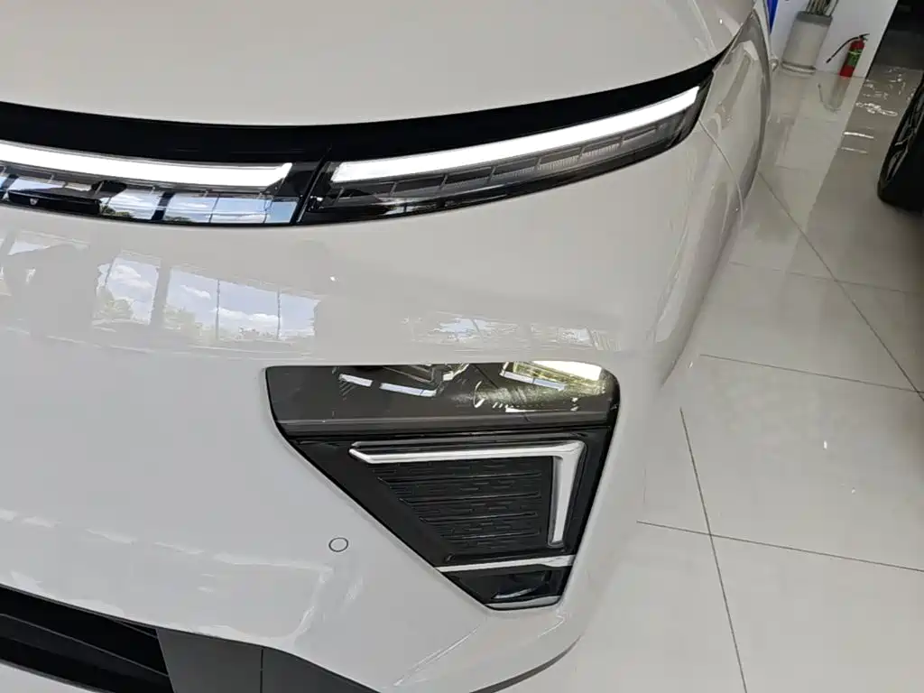 Exeed Exlantix ET 2025 2024 Extended Range 240 Ultra AWD