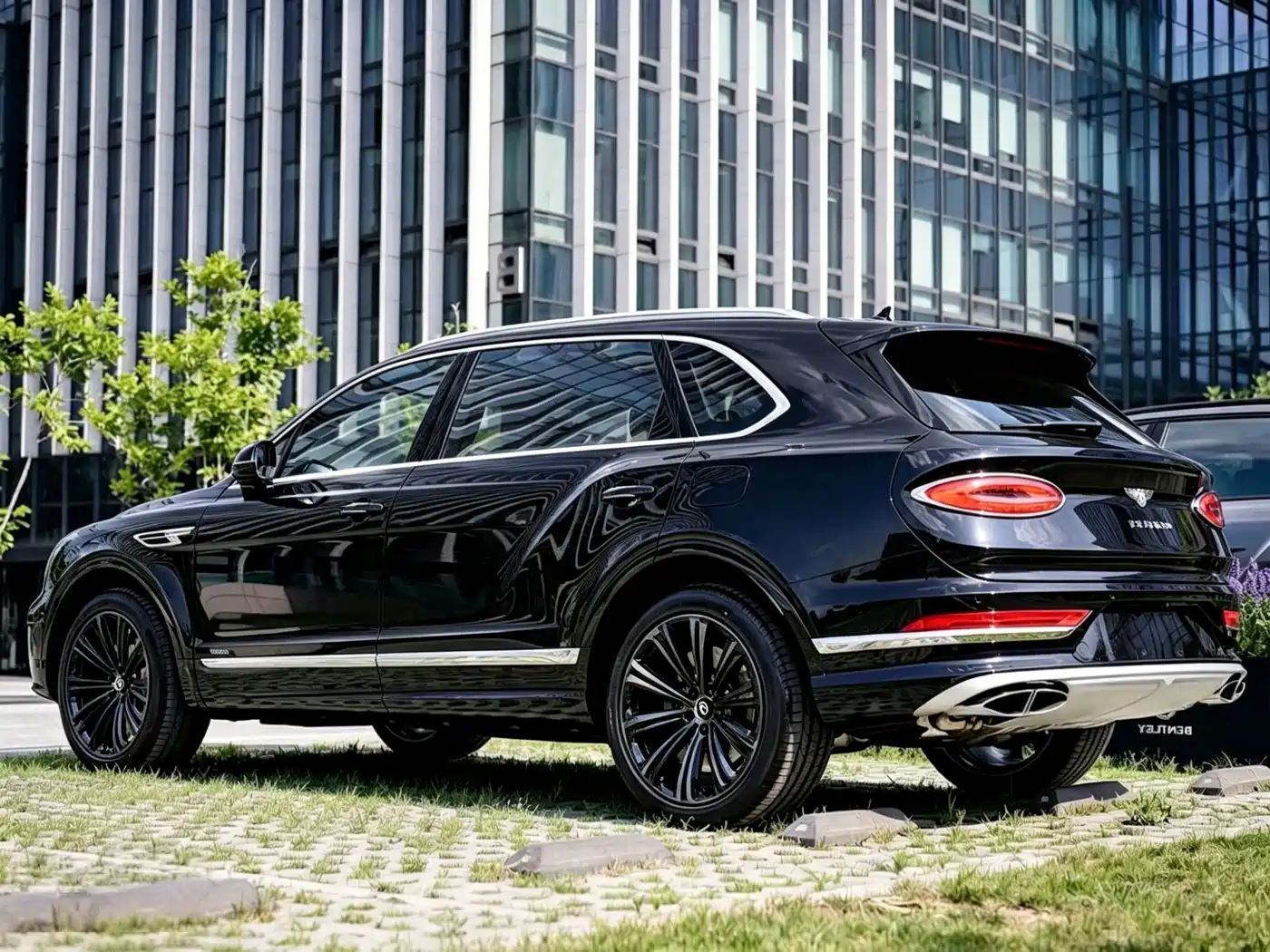 Photo 13 - Bentley Bentayga