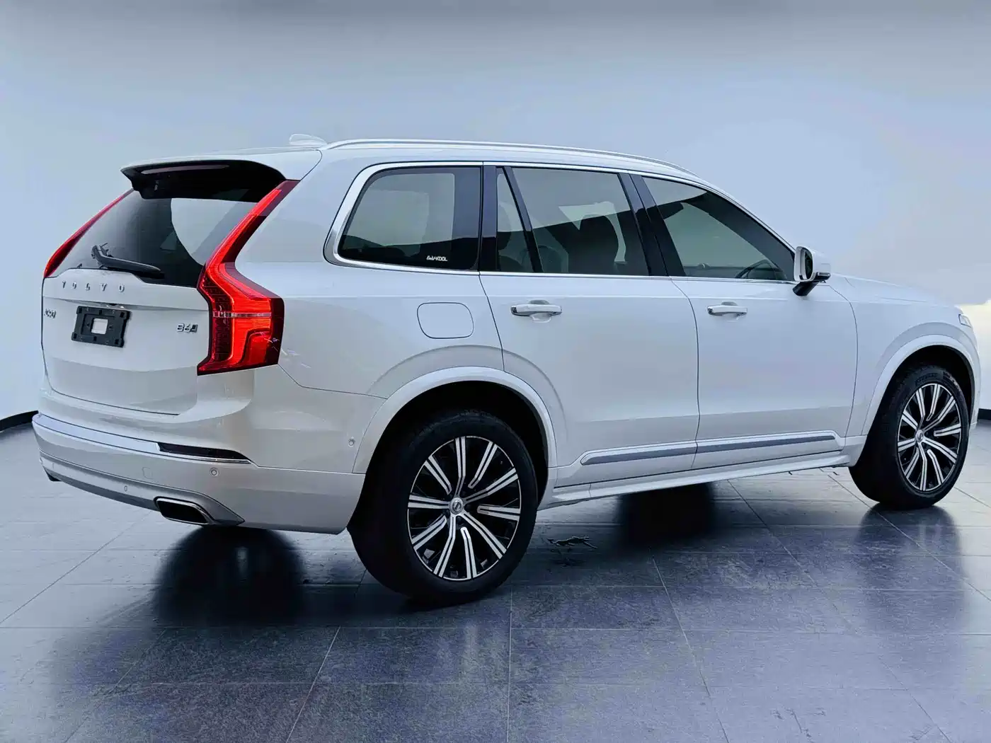 Фото 6 - Volvo XC90