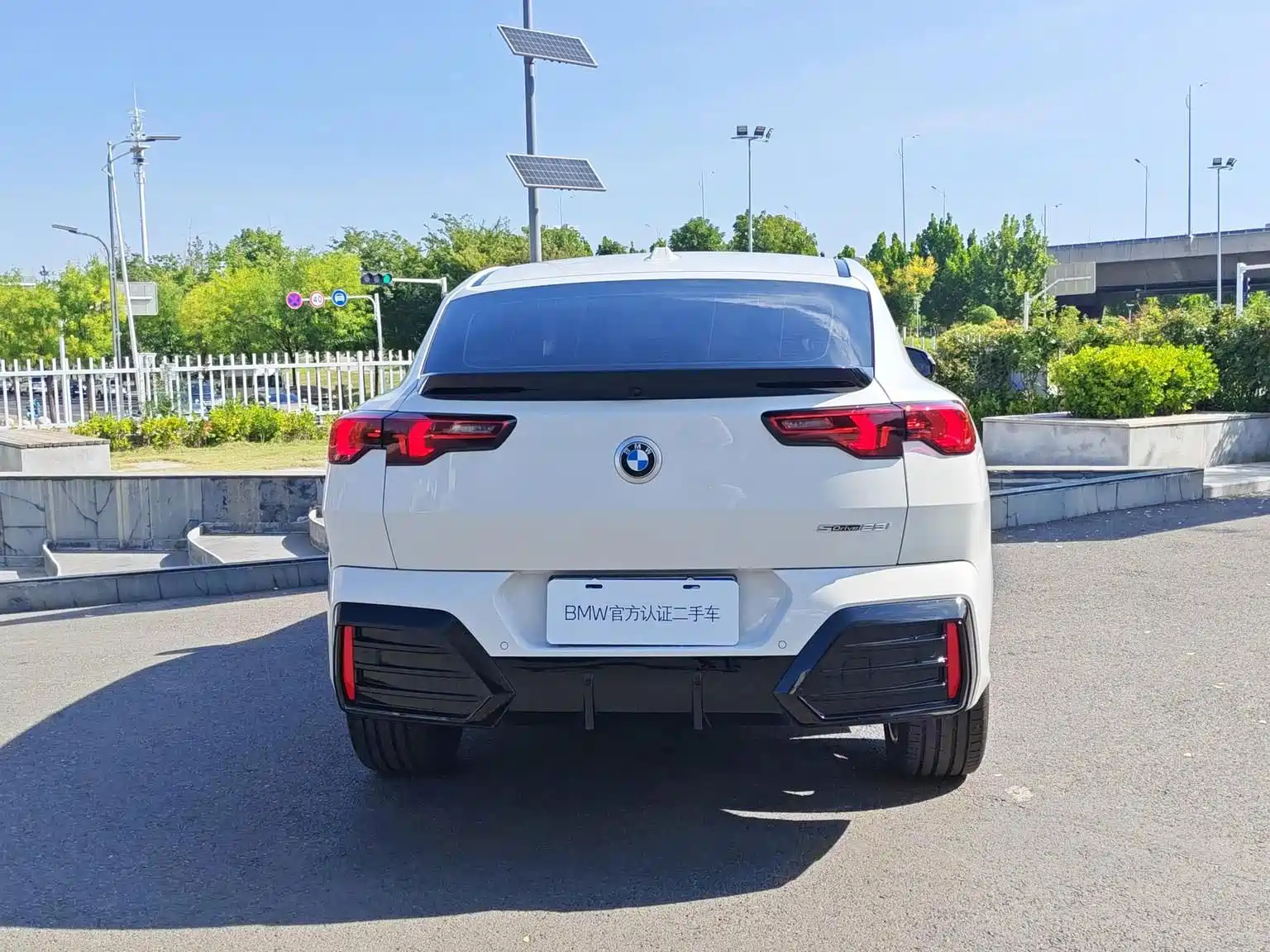 Photo 7 - BMW X2 (Import)