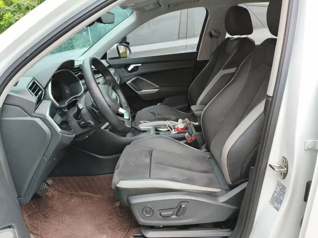 Фото 8 - Audi Q3