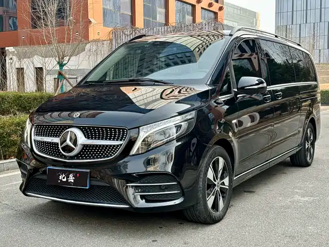 MERCEDES-BENZ V CLASS