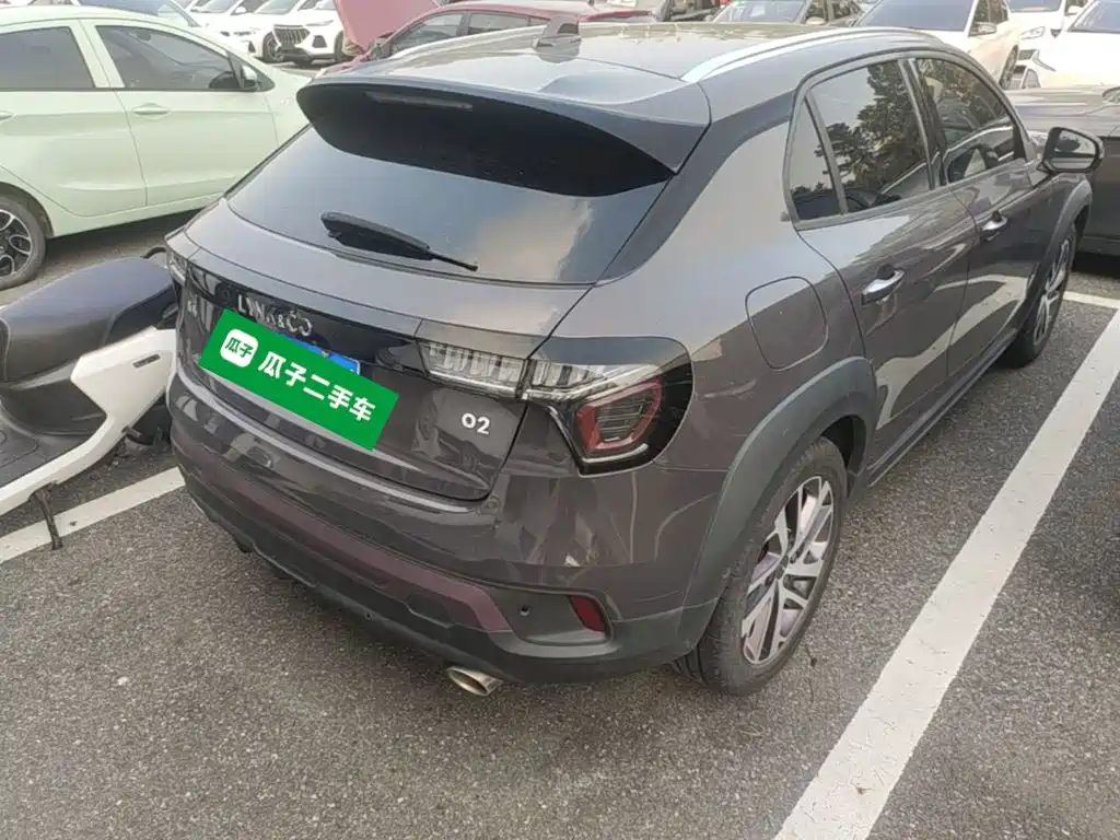 Photo 7 - Lynk & Co 02