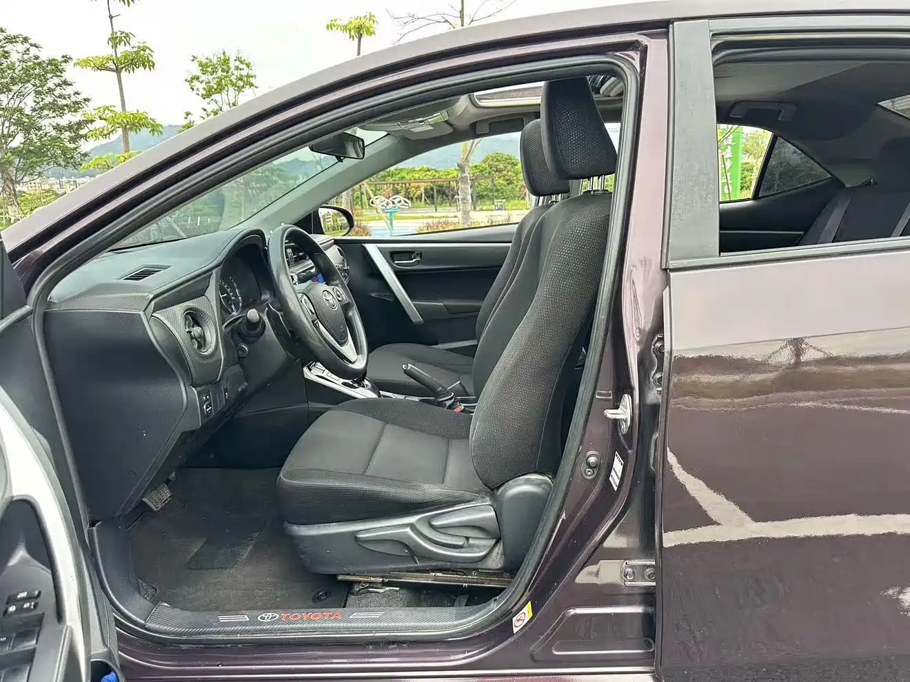 Toyota Levin 2017 Facelift Hybrid 1.8H GS E-CVT Elite Sunroof Edition China V фото 4