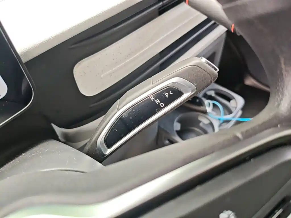 SAIC Maxus Dana V1 2025 2025 Low Roof Multi-purpose Version 42kWh