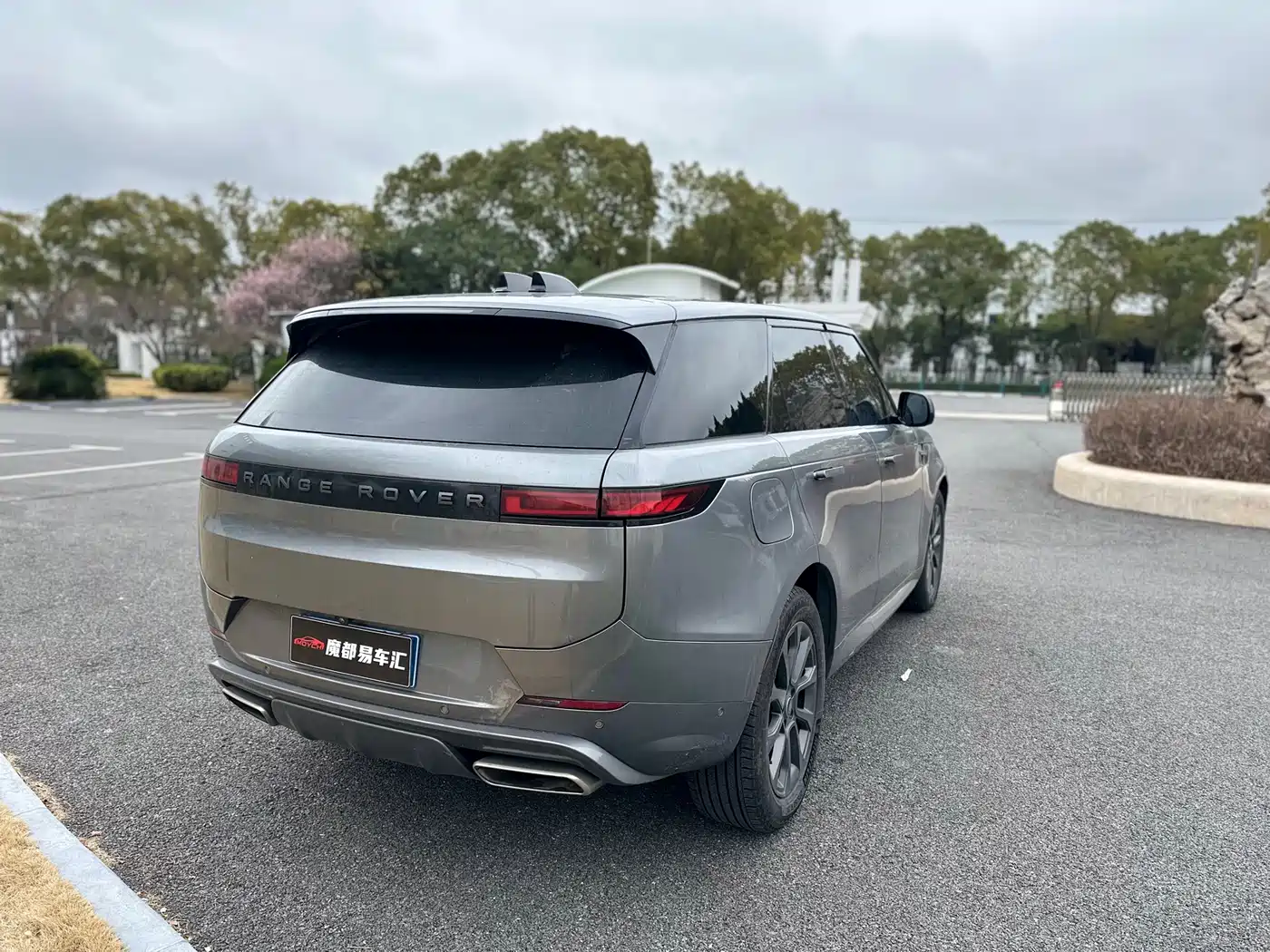 Land Rover Range Rover Sport 2024 400PS Dynamic SE фото 9