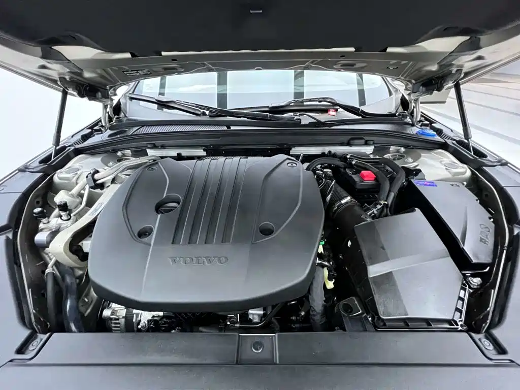 Фото 7 - Volvo V90