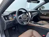Фото 32 - Volvo V90