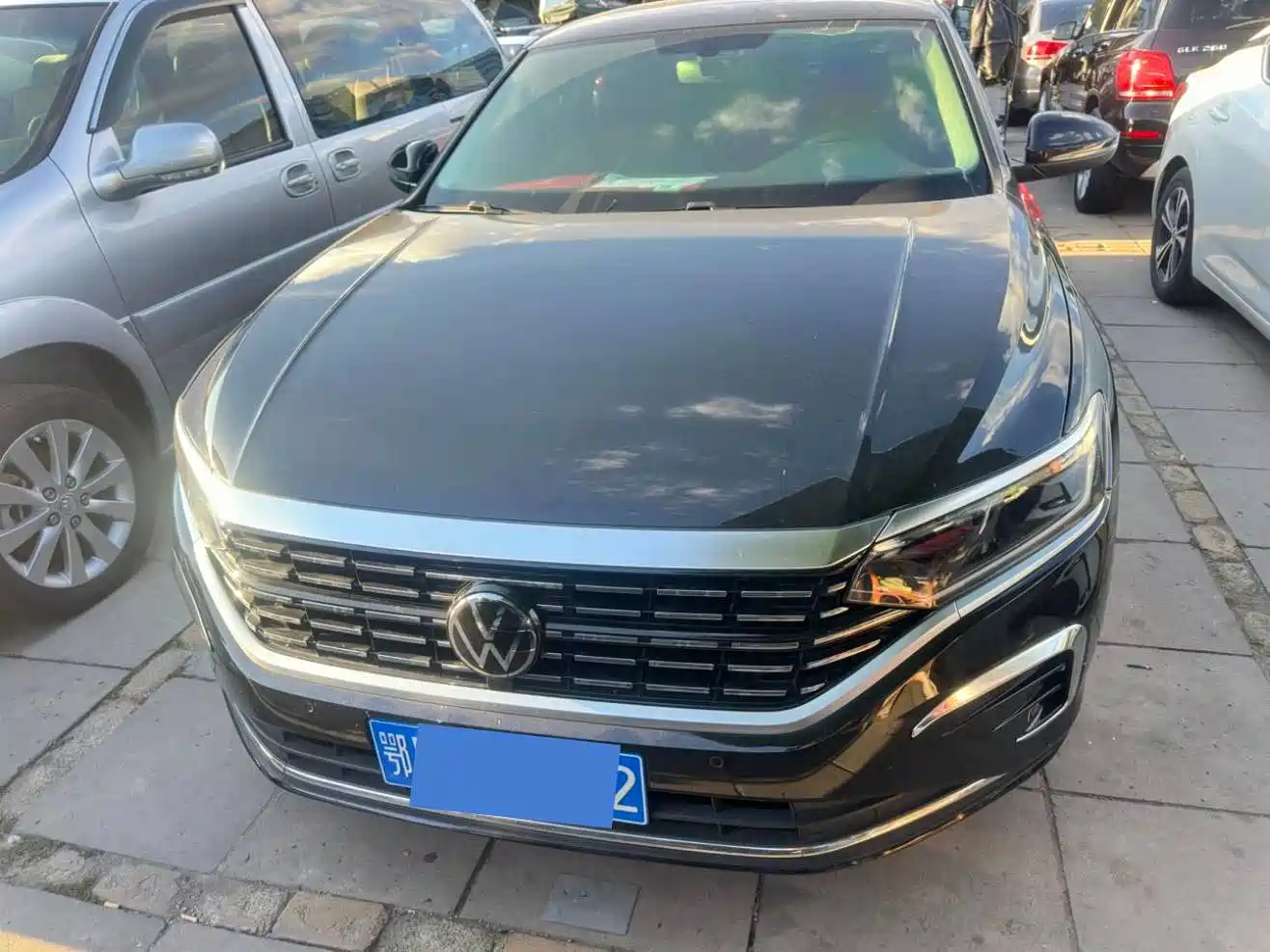 Фото 2 - Volkswagen Passat