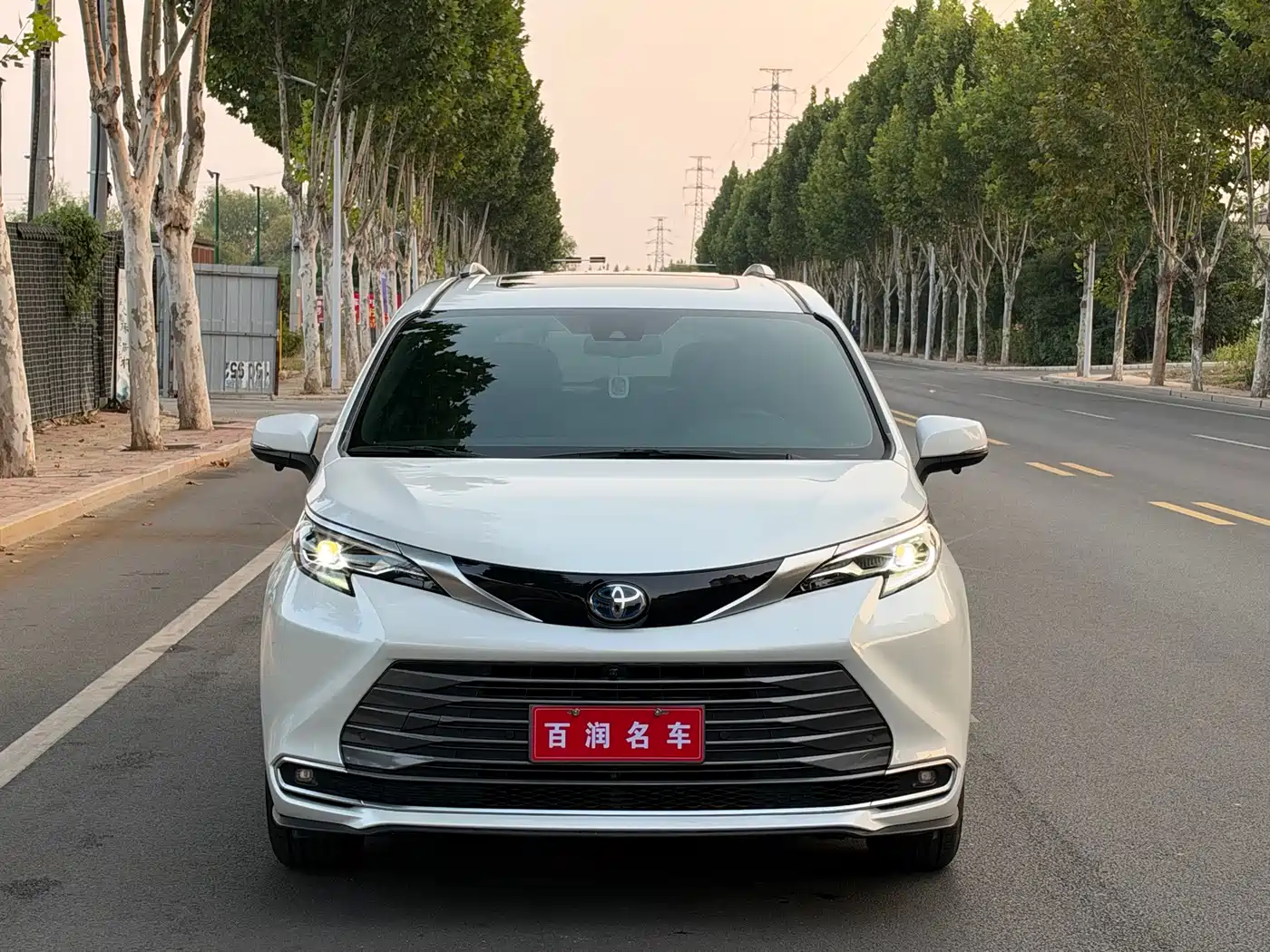 Toyota Sienna 2021 — пригон из Китая