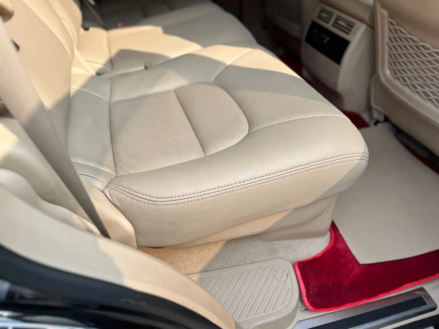 Toyota Land Cruiser (Import) 2015 4.0L V6 Middle East Limited Edition фото 30