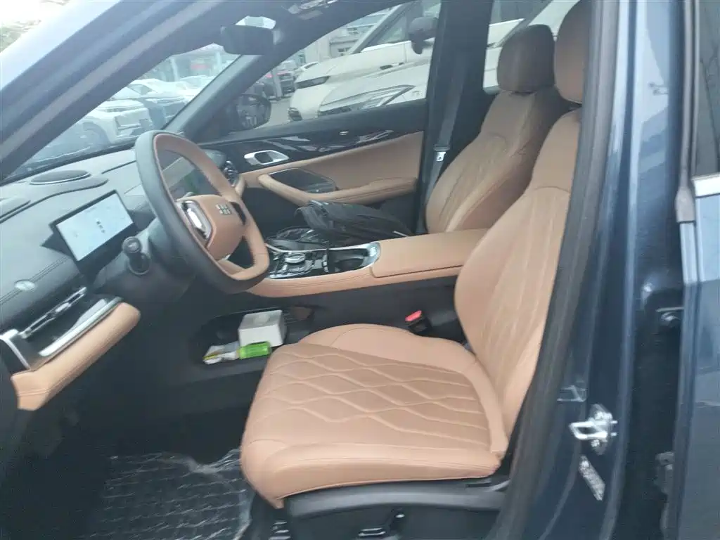 Geely Galaxy Galaxy A7 2025 EM-i фото 7