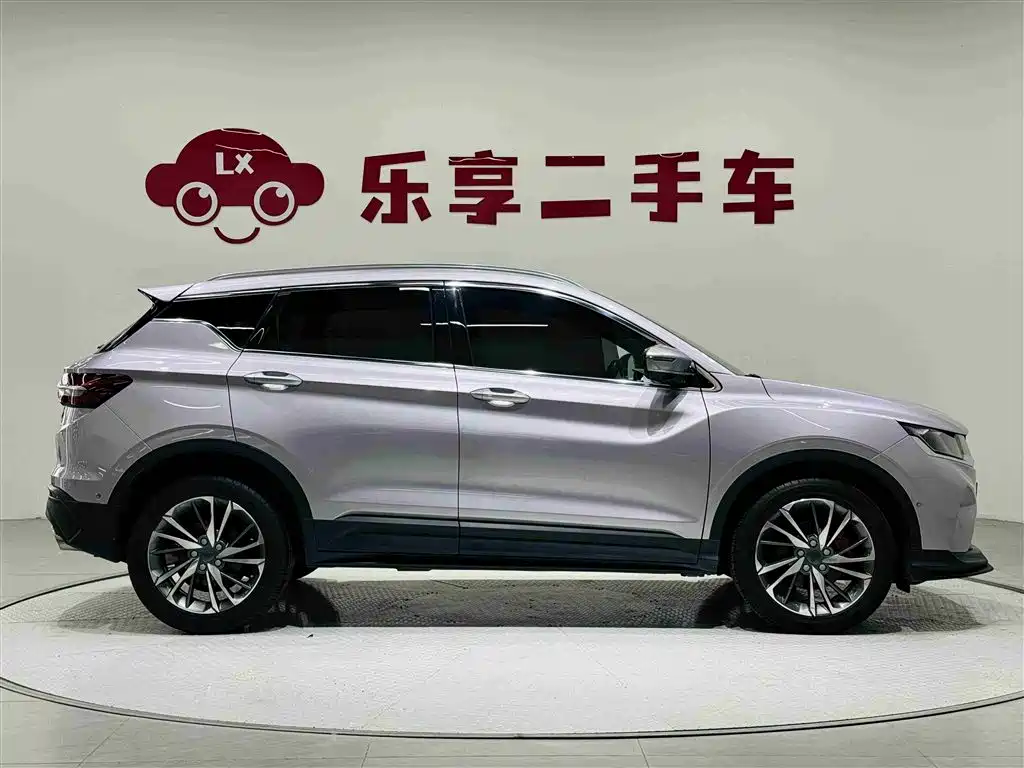 Фото 6 - Geely Coolray