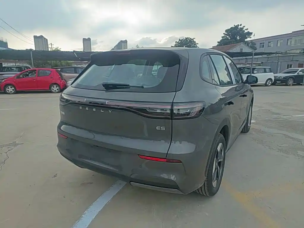 Geely Galaxy Galaxy E5 2026 2026 530km Voyager Edition