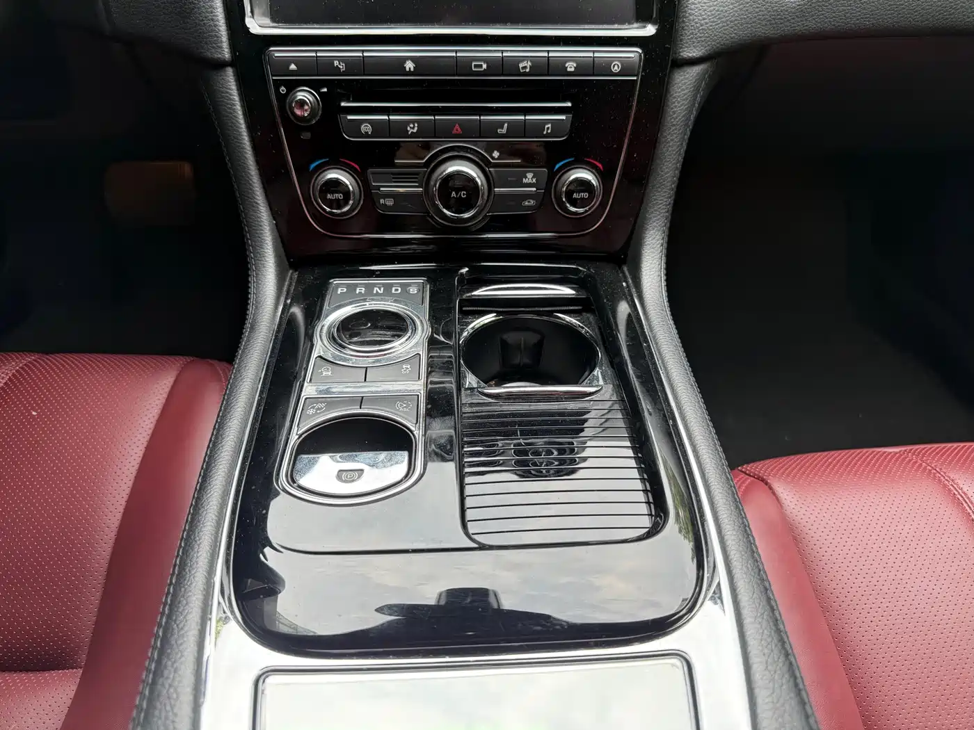 Jaguar XJ 2017 2016 XJL 3.0 SC 2WD Elegance Business Edition