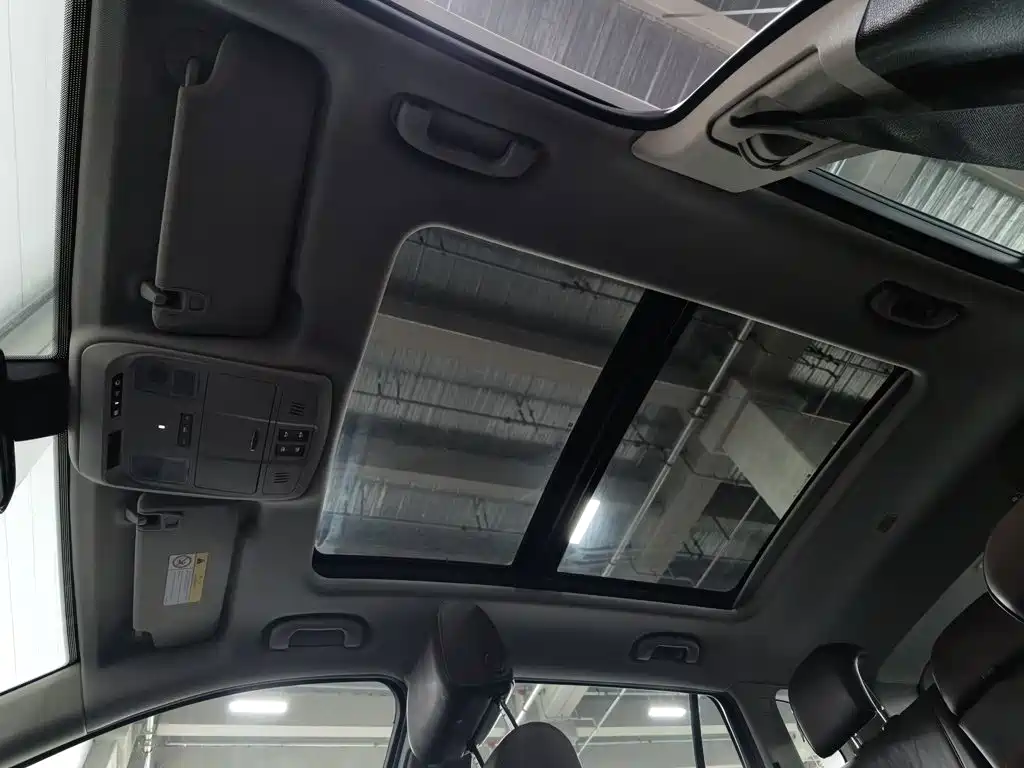 Фото 14 - Buick Envision Plus