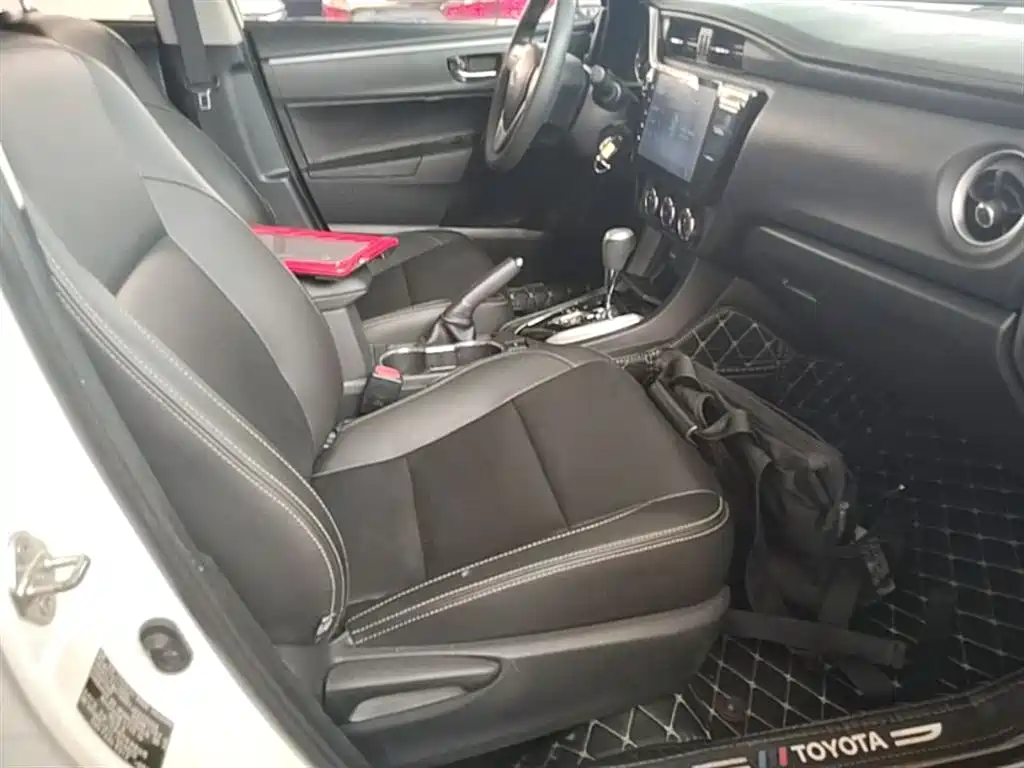 Toyota Corolla 2017 Facelift 1.2T S-CVT GL фото 25