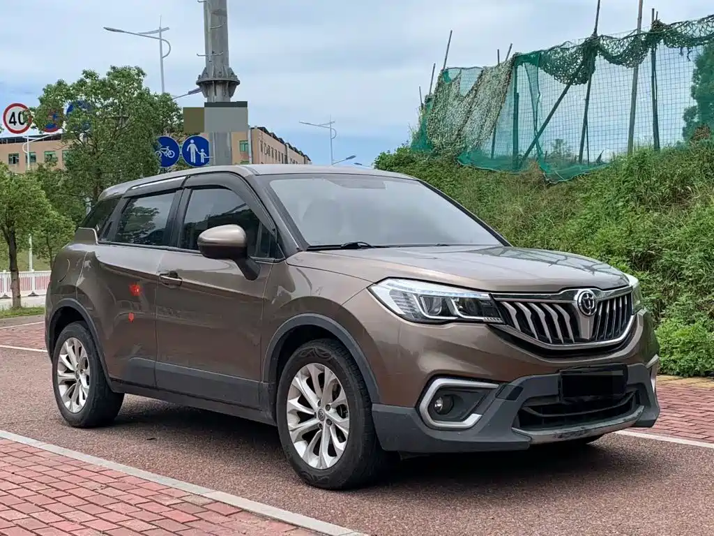 Zhonghua V3 2017 2017 1.5L Manual Elite