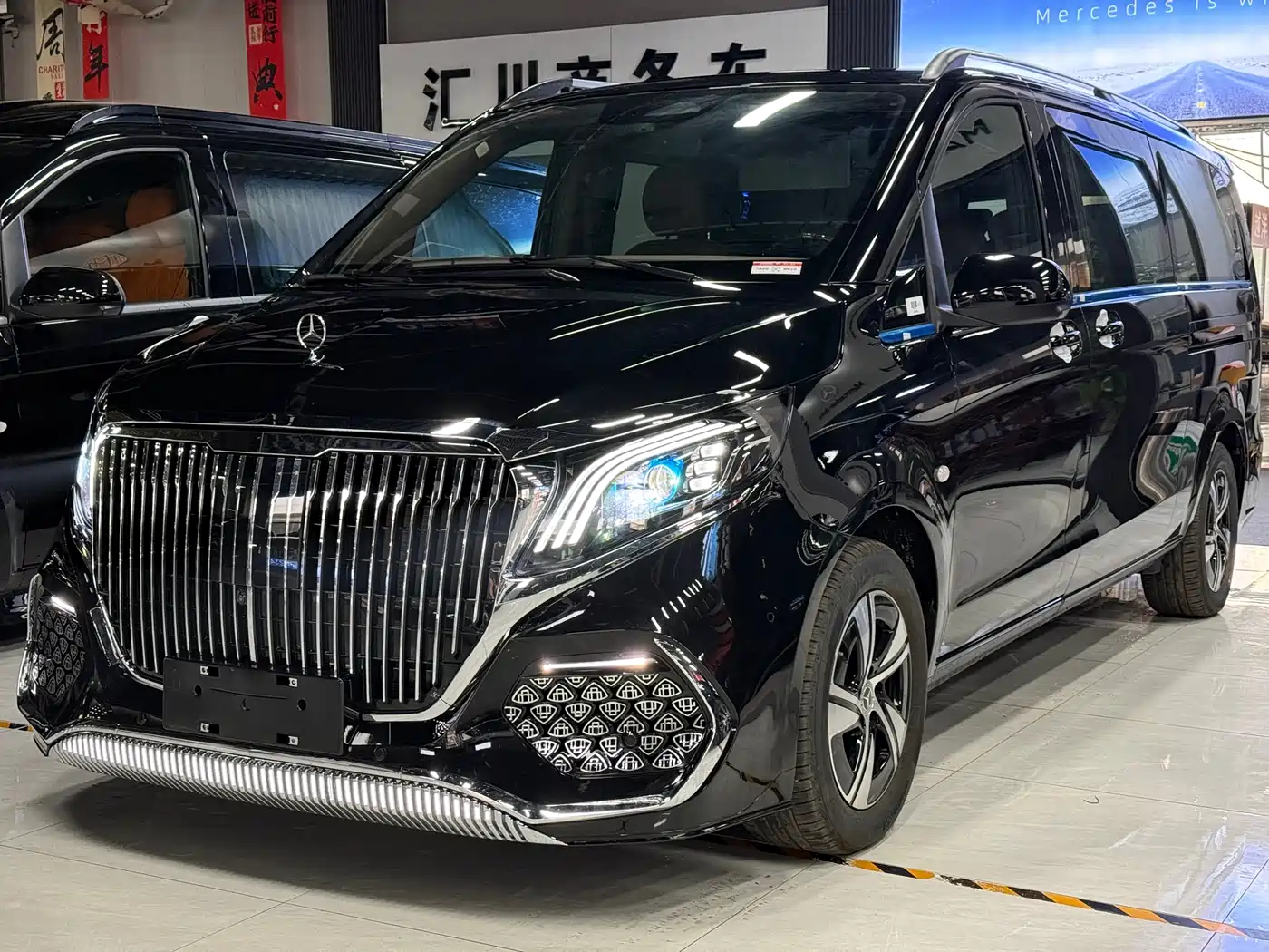 Mercedes-Benz Vito 2024 2.0T Business 7-Seater